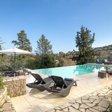 Villa Iremia By Rodostamo Collection Gazatika Exterior photo